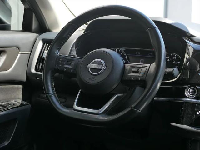 2022 Nissan Pathfinder SL 2WD