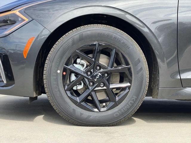 2026 Kia K5 LXS FWD
