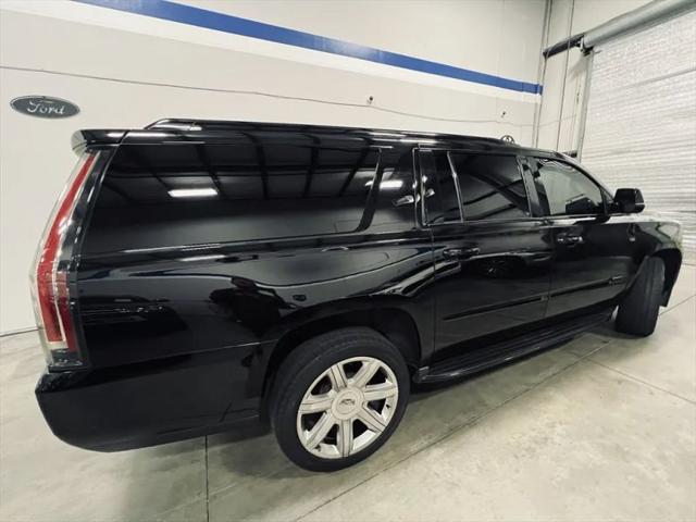 2019 Cadillac Escalade ESV Luxury