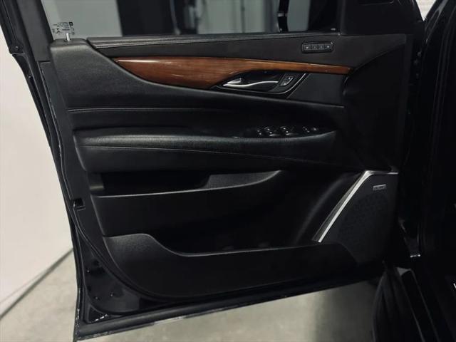 2019 Cadillac Escalade ESV Luxury