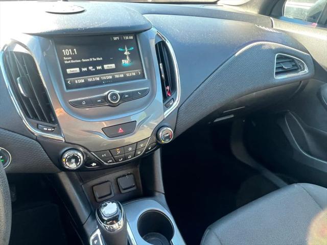 2017 Chevrolet Cruze LT Auto