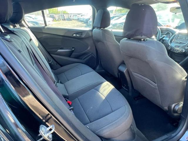 2017 Chevrolet Cruze LT Auto
