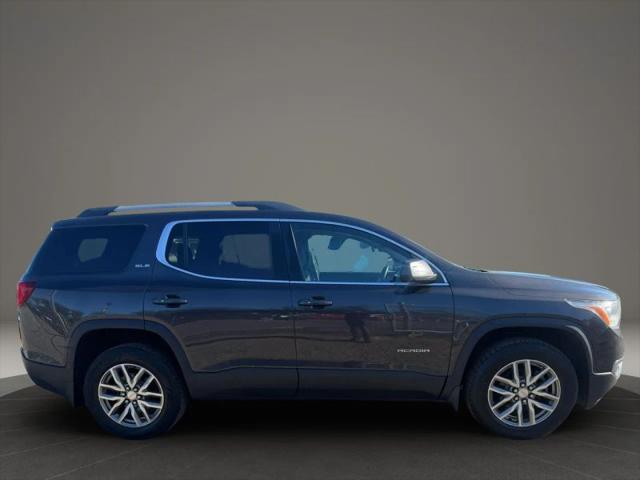 2017 GMC Acadia SLE-2