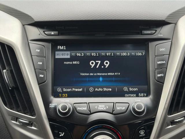 2014 Hyundai Veloster Base w/Black