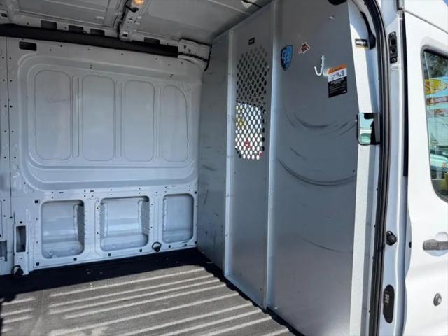 2016 Ford Transit Medium Roof w/Sliding Side Door