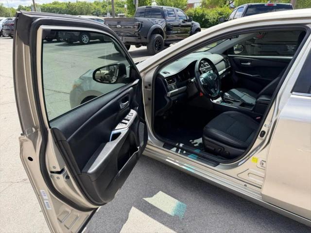 2015 Toyota Camry SE