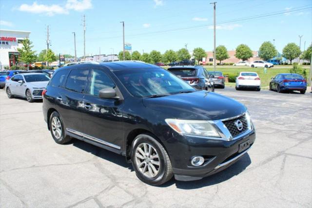 2016 Nissan Pathfinder SL