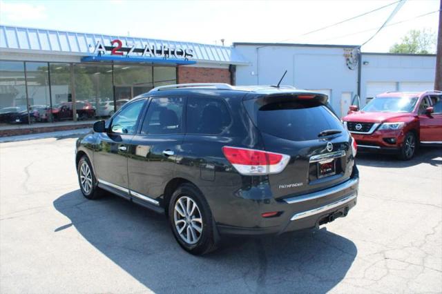 2016 Nissan Pathfinder SL