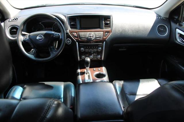 2016 Nissan Pathfinder SL
