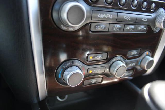 2016 Nissan Pathfinder SL