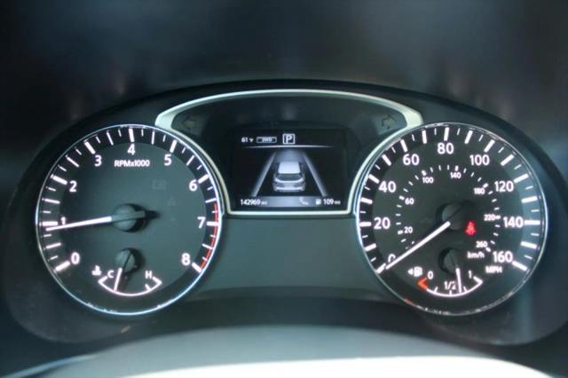 2016 Nissan Pathfinder SL