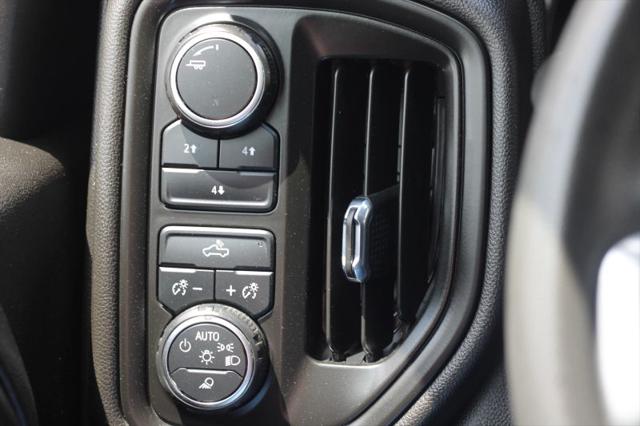 2022 Chevrolet Silverado 2500HD 4WD Crew Cab Standard Bed Custom