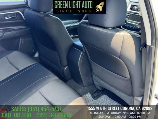 2017 Nissan Altima 2.5 SR