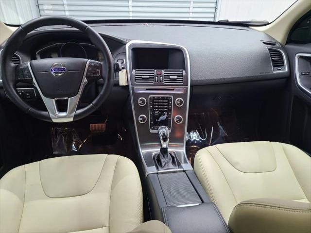 2016 Volvo XC60 T5 Premier