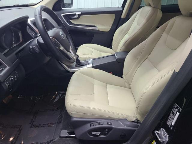 2016 Volvo XC60 T5 Premier