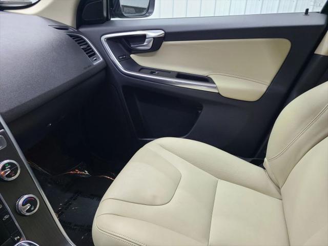 2016 Volvo XC60 T5 Premier