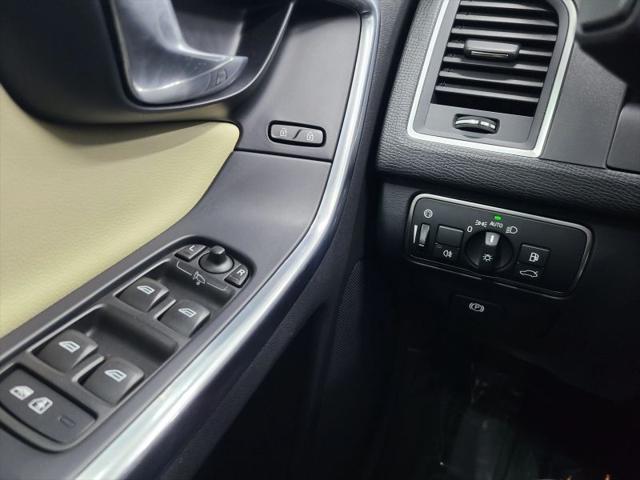 2016 Volvo XC60 T5 Premier
