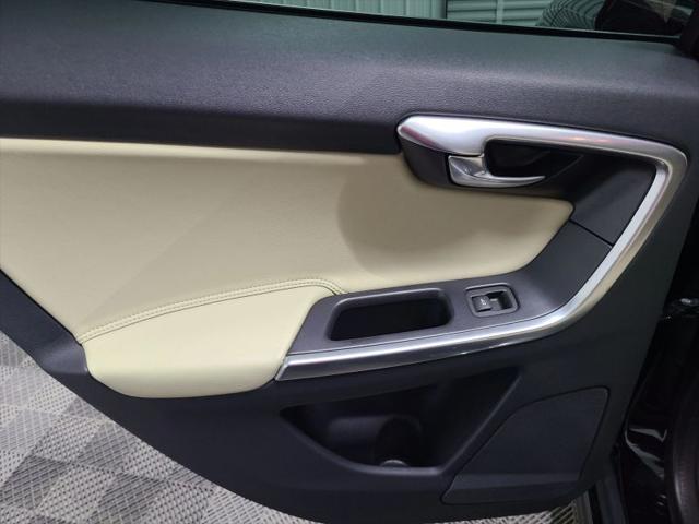 2016 Volvo XC60 T5 Premier