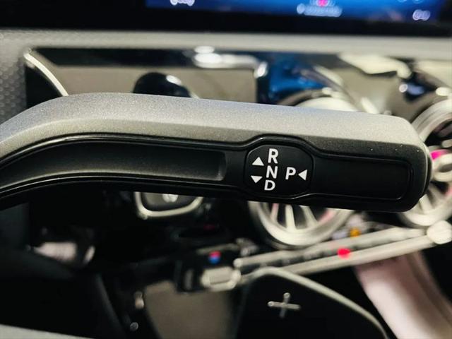 2021 Mercedes-Benz A 220 A 220