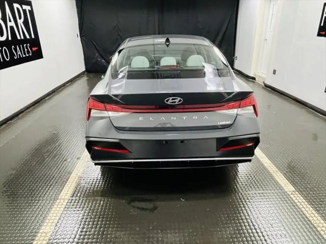 2025 Hyundai Elantra Limited