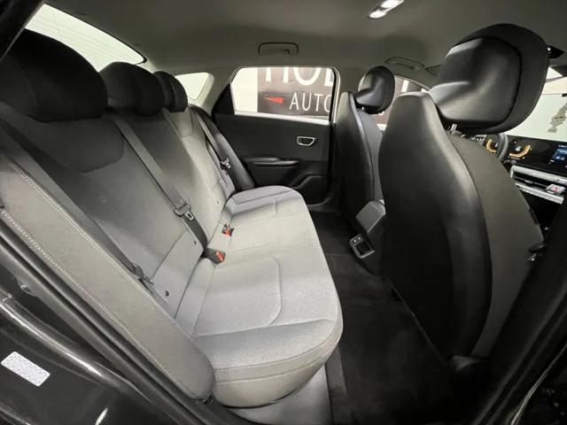 2025 Kia K4 LX