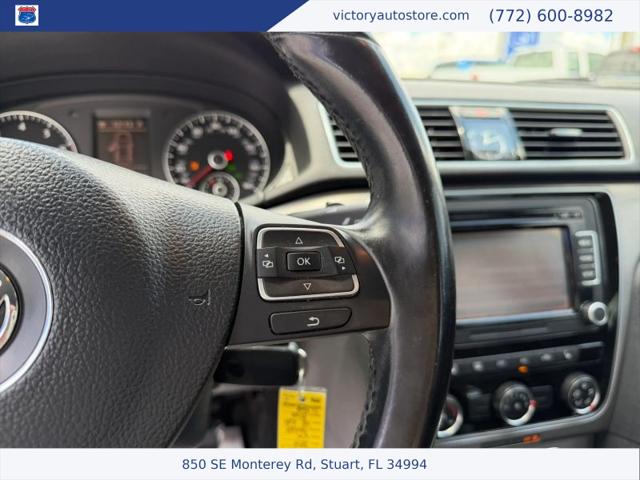 2014 Volkswagen Passat 2.5L SE