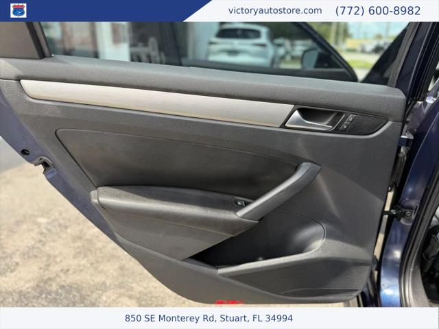2014 Volkswagen Passat 2.5L SE