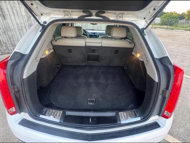 2013 Cadillac SRX Standard