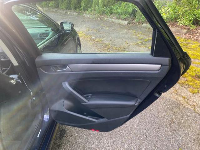 2015 Volkswagen Passat 1.8T Limited Edition