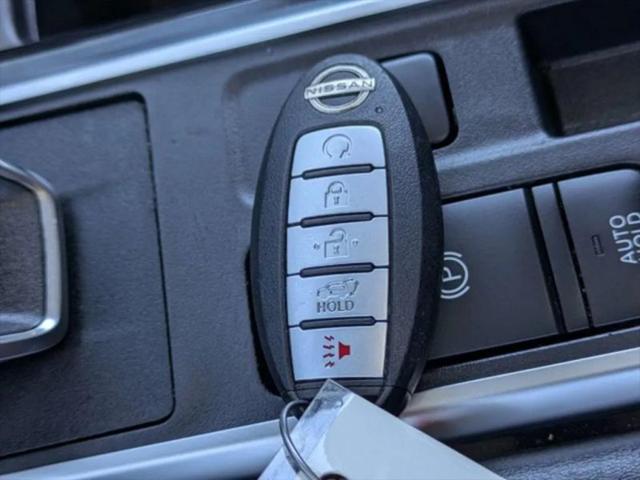 2022 Nissan Pathfinder SV 2WD