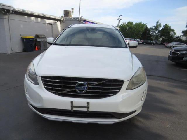 2016 Volvo XC60 T5 Drive-E Premier