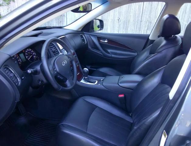 2017 INFINITI QX50 Base