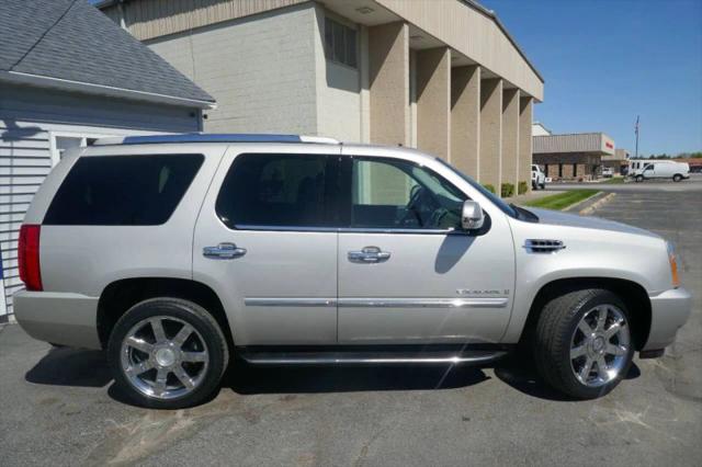 2008 Cadillac Escalade Standard