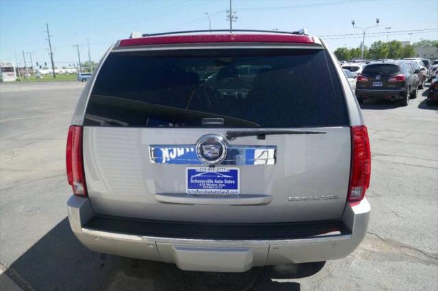 2008 Cadillac Escalade Standard
