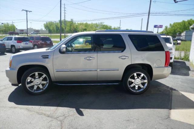 2008 Cadillac Escalade Standard
