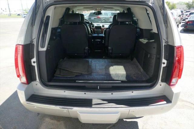 2008 Cadillac Escalade Standard