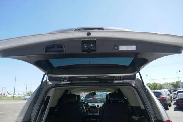 2008 Cadillac Escalade Standard