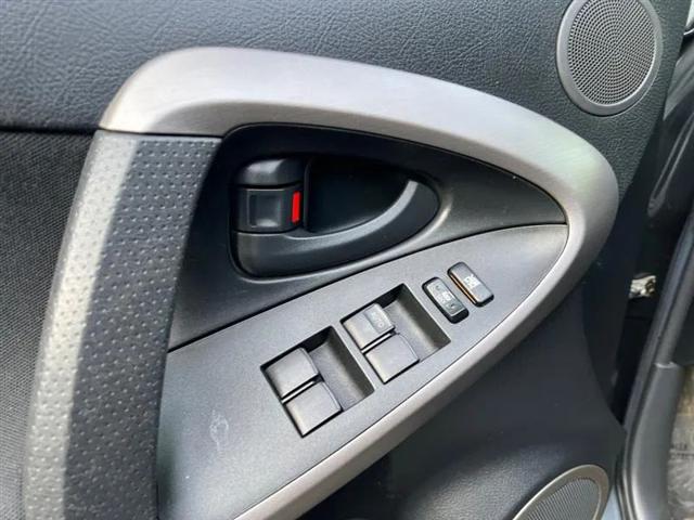 2006 Toyota RAV4 Sport