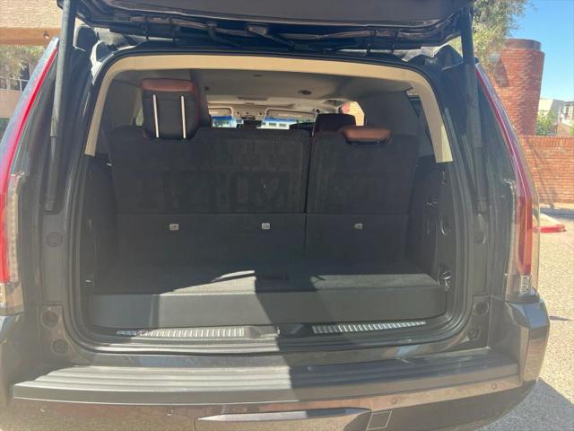 2017 Cadillac Escalade Luxury
