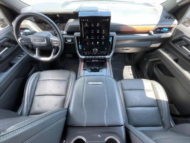 2025 GMC Yukon 4WD Denali