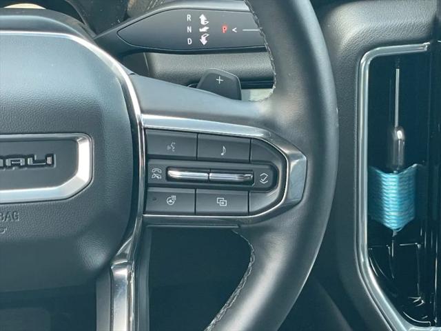 2025 GMC Yukon 4WD Denali