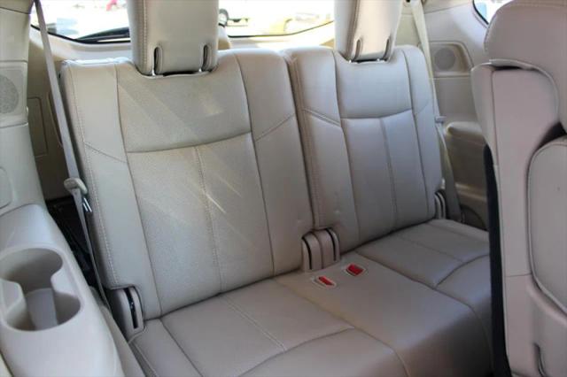 2017 Nissan Pathfinder Platinum
