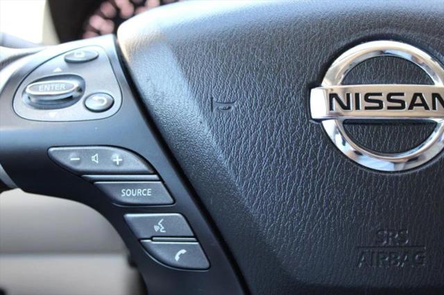 2017 Nissan Pathfinder Platinum