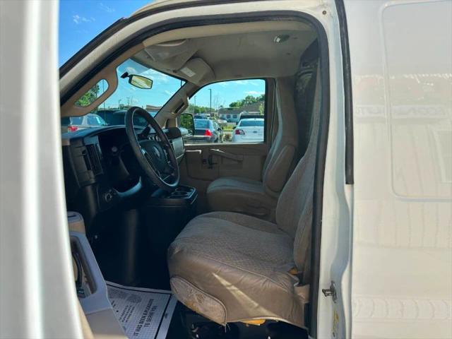 2016 GMC Savana 3500 Work Van