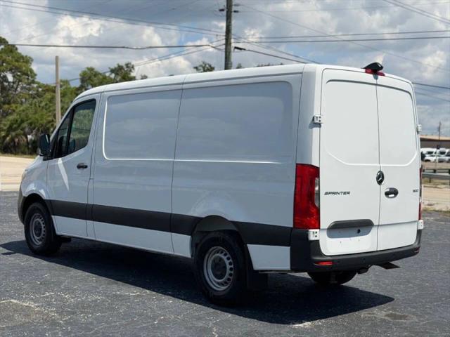 2022 Mercedes-Benz Sprinter 1500 Standard Roof I4