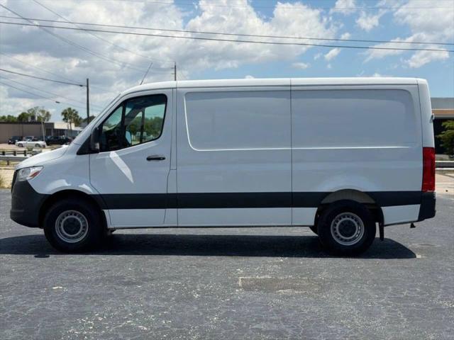 2022 Mercedes-Benz Sprinter 1500 Standard Roof I4