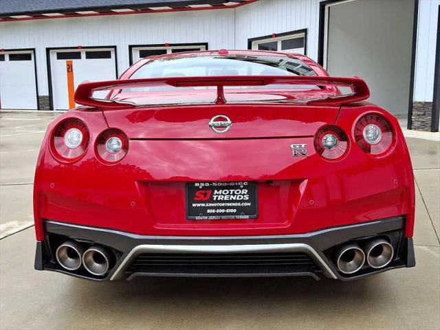 2017 Nissan GT-R Premium