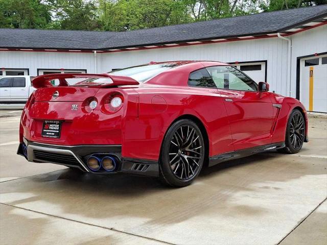 2020 Nissan GT-R Premium Dual-clutch 6-Speed Transmission