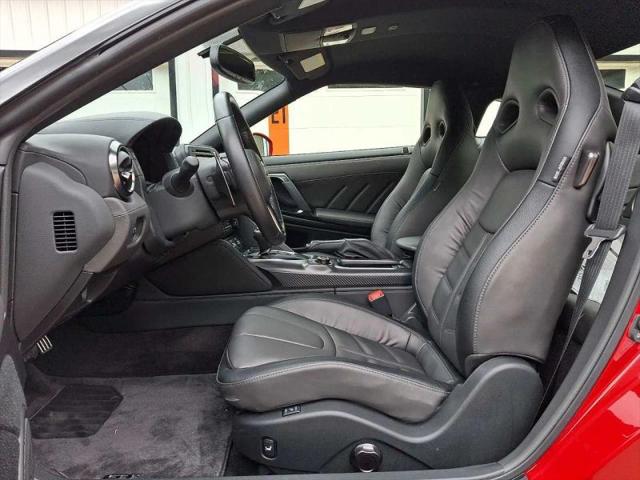 2020 Nissan GT-R Premium Dual-clutch 6-Speed Transmission
