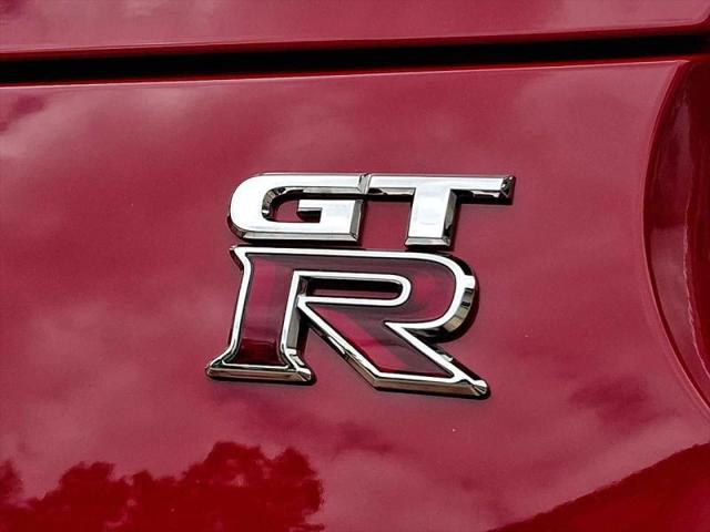 2020 Nissan GT-R Premium Dual-clutch 6-Speed Transmission